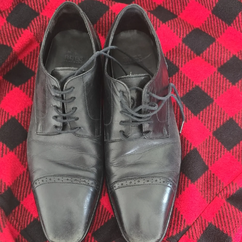 Hugo Boss Black Leather Oxfords - Picture 1 of 3
